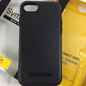OtterBox Accessories - NIB Otter Box iPhone 8 & iPhone 7 Symmetry OtterBox Accessories - NIB Otter Box iPhone 8 & iPhone 7 Symmetry